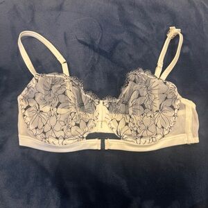 Intimissimi White and Black Lace Mesh Bra